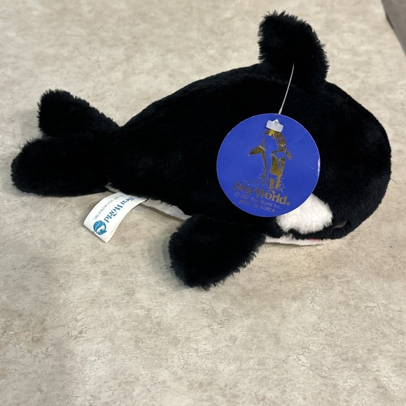 Sea World Other - Vintage Sea World Shamu Killer Whale Orca Plush Stuffed Animal Toy 1987 W/ Tag